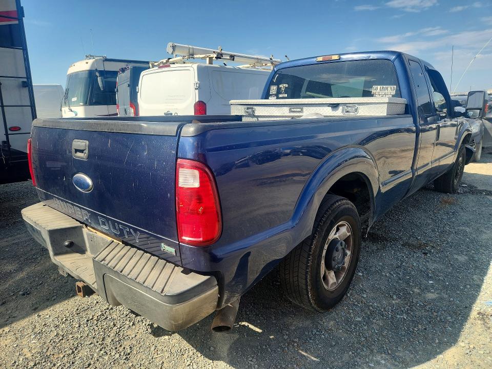 Photo 3 from auction – 2011 FORD F250 with VIN 1FT7X2A66BEB95343