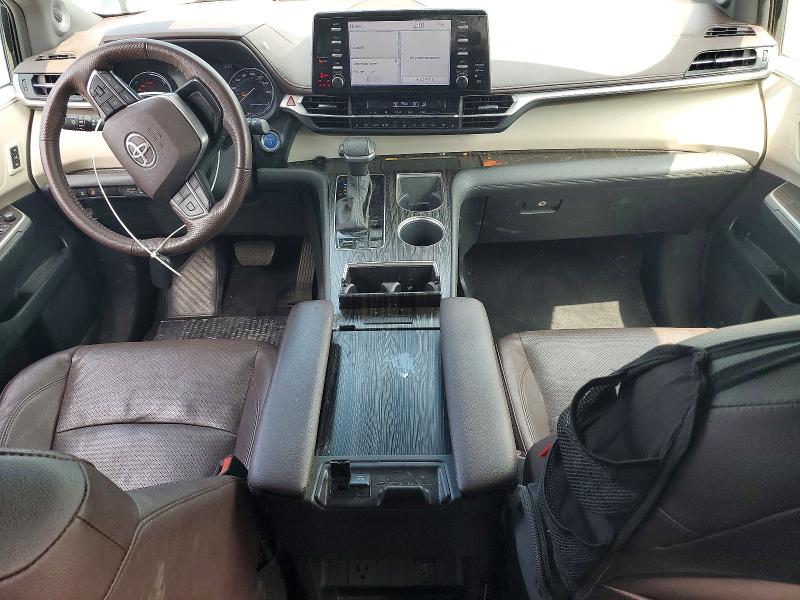 Photo 8 from auction – 2023 TOYOTA SIENNA with VIN 5TDESKFC4PS096963