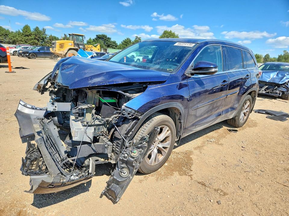 TOYOTA HIGHLANDER 2014 with VIN 5TDJKRFH5ES012696 - Photo from auction
