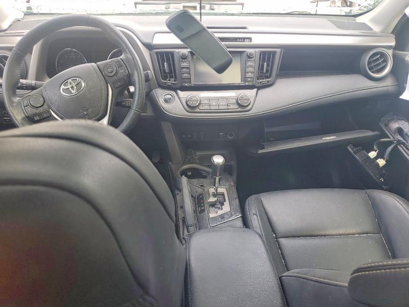 Фото 8 с аукциона – 2017 TOYOTA RAV4 с VIN 2T3DFREV8HW583482