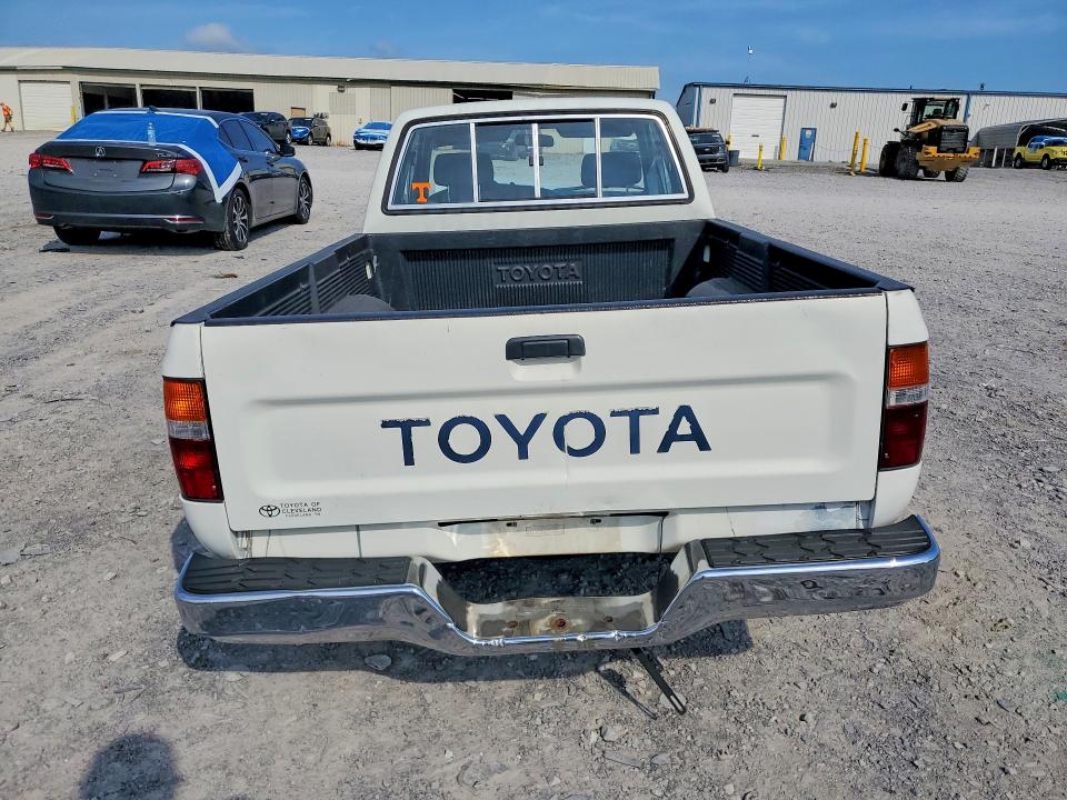 Photo 6 from auction – 1992 TOYOTA PICKUP with VIN JT4RN93P6N5053799