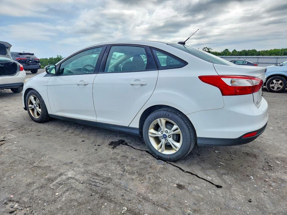 Photo 2 from auction – 2013 FORD FOCUS with VIN 1FADP3F24DL349955