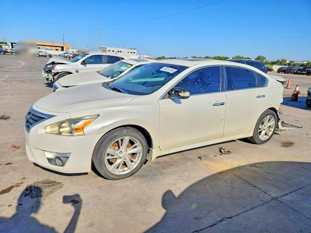 NISSAN ALTIMA 2015 with VIN 1N4AL3AP9FN310125 - Photo from auction