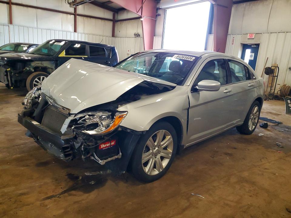 CHRYSLER 200 2012 with VIN 1C3CCBBB5CN131841 - Photo from auction