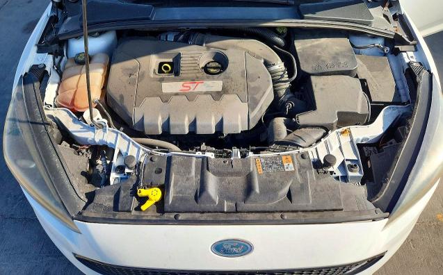 Photo 11 from auction – 2018 FORD FOCUS with VIN 1FADP3L96JL213470