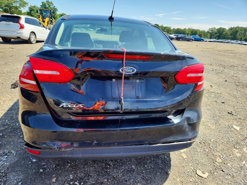 Photo 6 from auction – 2018 FORD FOCUS with VIN 1FADP3E24JL233927