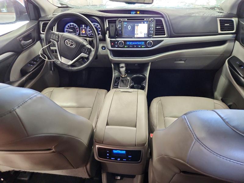 Zdjęcie 8 z aukcji – 2015 TOYOTA HIGHLANDER z VIN 5TDKKRFH9FS040748