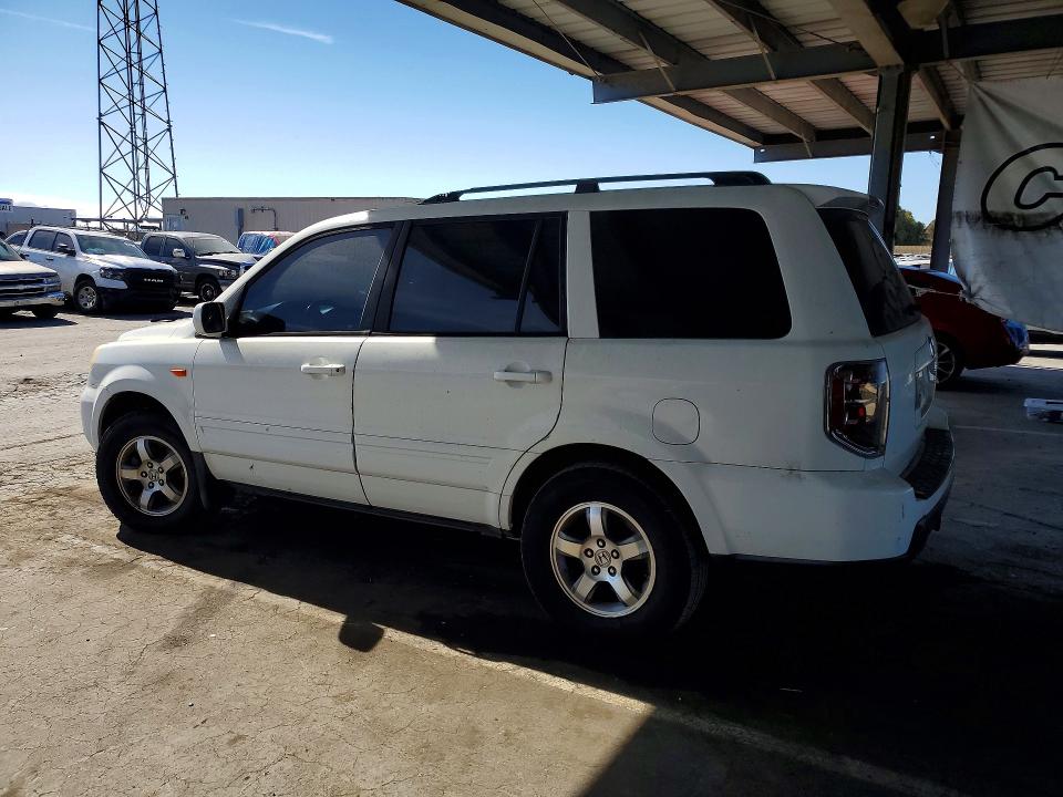 Photo 2 from auction – 2006 HONDA PILOT with VIN 2HKYF18636H560686