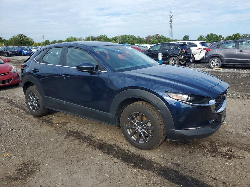 Photo 4 from auction – 2022 MAZDA CX-30 with VIN 3MVDMBAL3NM425659