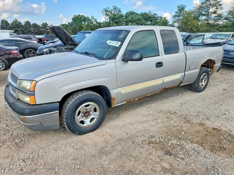 CHEVROLET SILVERADO 1500 2004 with VIN 2GCEC19V841168075 - Photo from auction