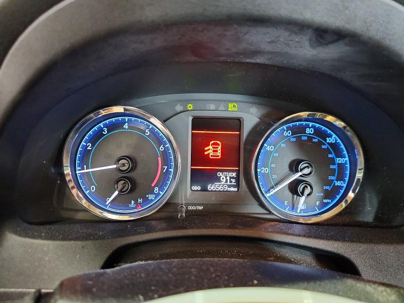 Photo 9 from auction – 2018 TOYOTA COROLLA with VIN 2T1BURHE4JC028585