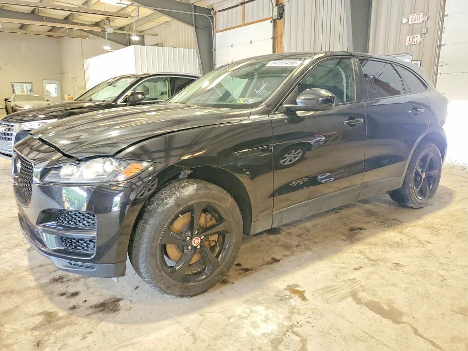 JAGUAR F-PACE 2017 with VIN SADCJ2BV4HA089905 - Photo from auction