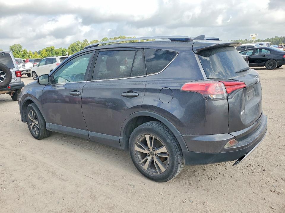 Photo 2 from auction – 2017 TOYOTA RAV4 with VIN JTMWFREV0HJ700186