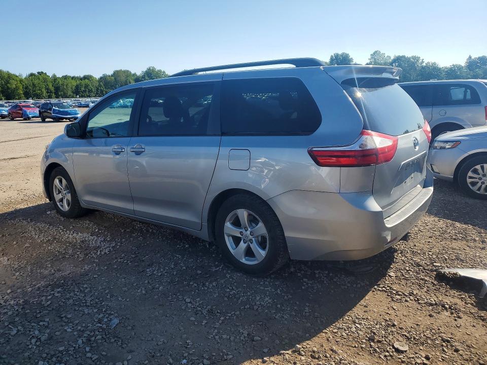 Photo 2 from auction – 2015 TOYOTA SIENNA with VIN 5TDKK3DC7FS689730