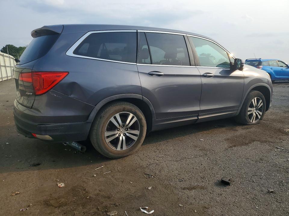 Photo 3 from auction – 2016 HONDA PILOT with VIN 5FNYF6H53GB070852
