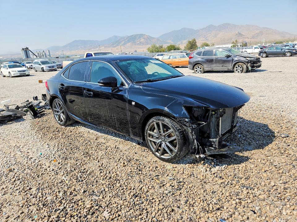 Photo 4 from auction – 2016 LEXUS IS with VIN JTHCM1D23G5008270