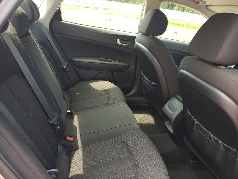 Photo 10 from auction – 2018 KIA OPTIMA with VIN 5XXGT4L34JG263482