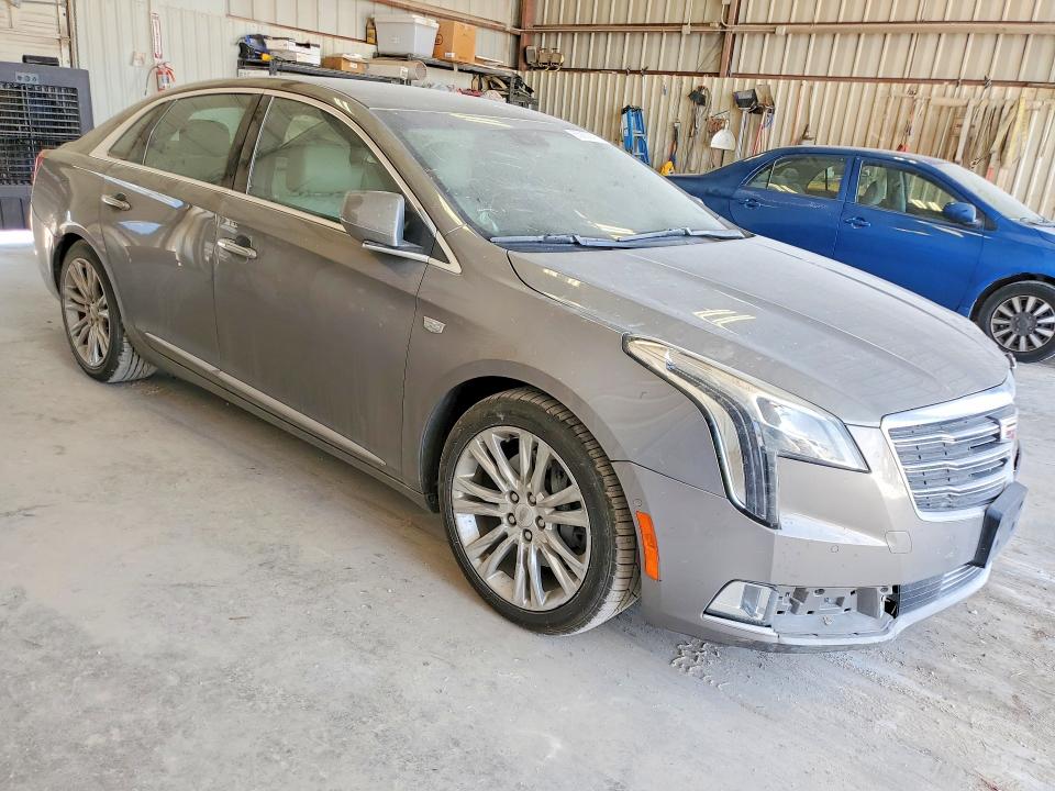 Photo 4 from auction – 2018 CADILLAC XTS with VIN 2G61M5S38J9176981