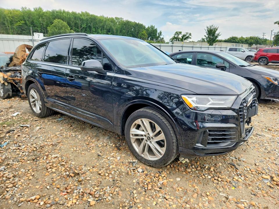 Photo 4 from auction – 2021 AUDI Q7 with VIN WA1AXAF7XMD021523