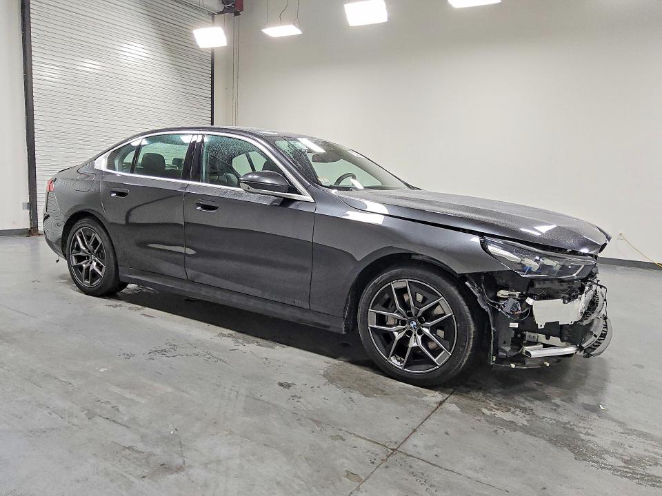 Photo 4 from auction – 2027 BMW 540 with VIN WBA63FJ06VCY13073