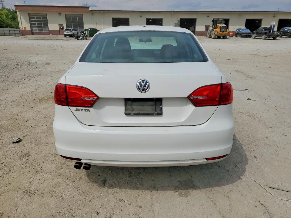 Photo 6 from auction – 2011 VOLKSWAGEN JETTA with VIN 3VW2K7AJ7BM017698