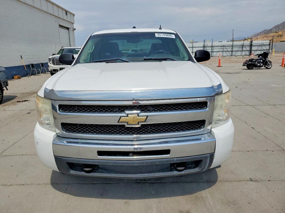 Photo 5 from auction – 2011 CHEVROLET SILVERADO with VIN 3GCUKUEJXBG130158