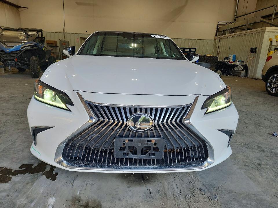 Photo 5 from auction – 2019 LEXUS ES with VIN 58ABZ1B17KU007103