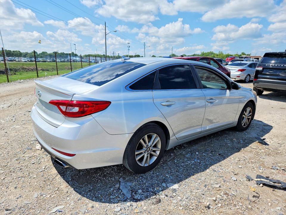 Photo 3 from auction – 2017 HYUNDAI SONATA with VIN 5NPE24AF7HH470647