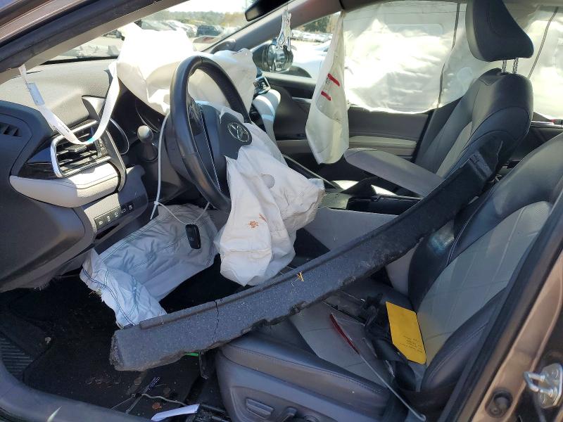 Photo 7 from auction – 2018 TOYOTA CAMRY HYBRID with VIN 4T1B21HK1JU005888