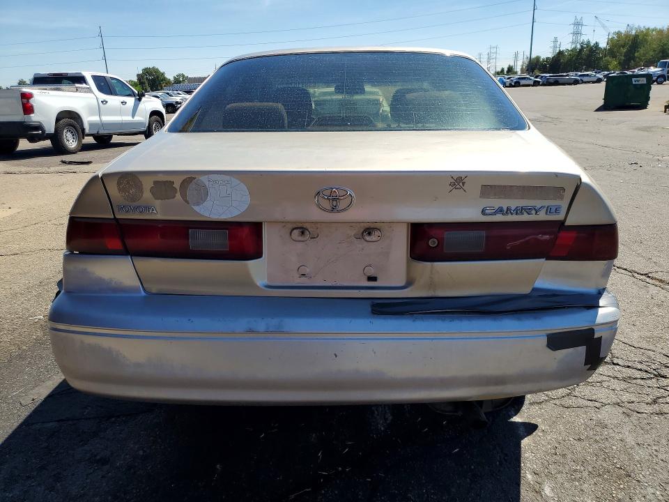Photo 6 from auction – 1998 TOYOTA CAMRY with VIN JT2BG28K2W0164681