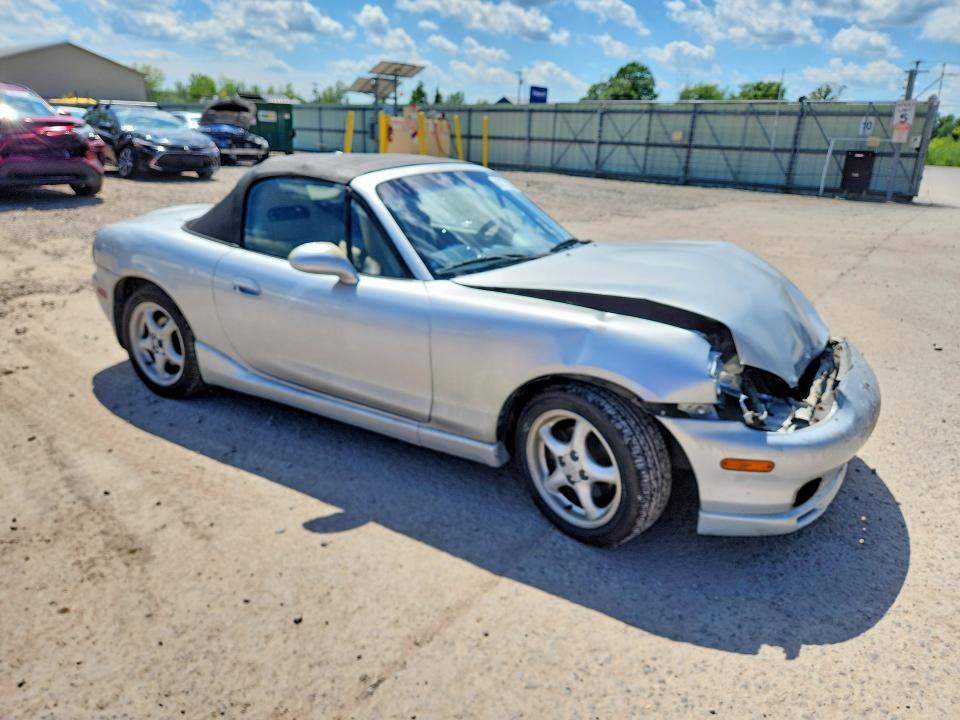Photo 4 from auction – 2000 MAZDA MX-5 MIATA with VIN JM1NB3533Y0154699