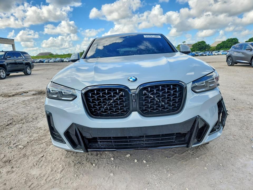 Photo 5 from auction – 2025 BMW X4 with VIN 5UX33DT05S9X68898