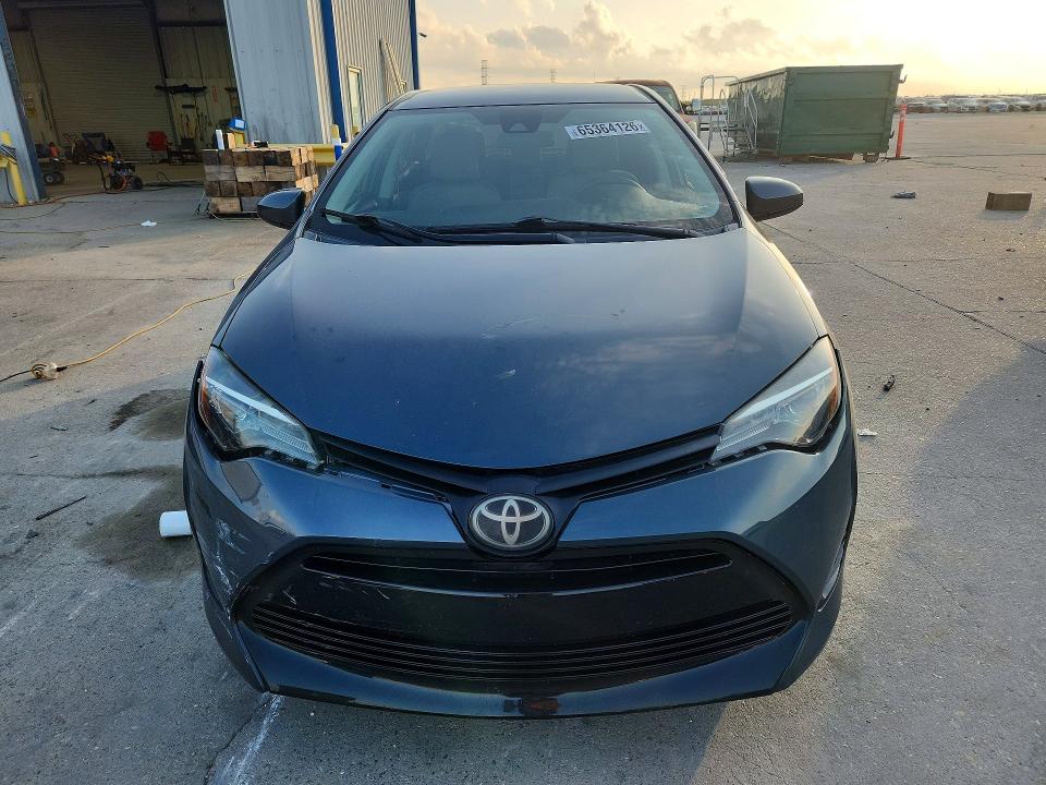 Photo 5 from auction – 2018 TOYOTA COROLLA with VIN 5YFBURHE5JP823774