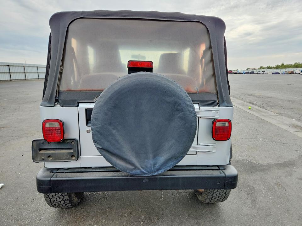 Photo 6 from auction – 2004 JEEP WRANGLER with VIN 1J4FA39S04P746081