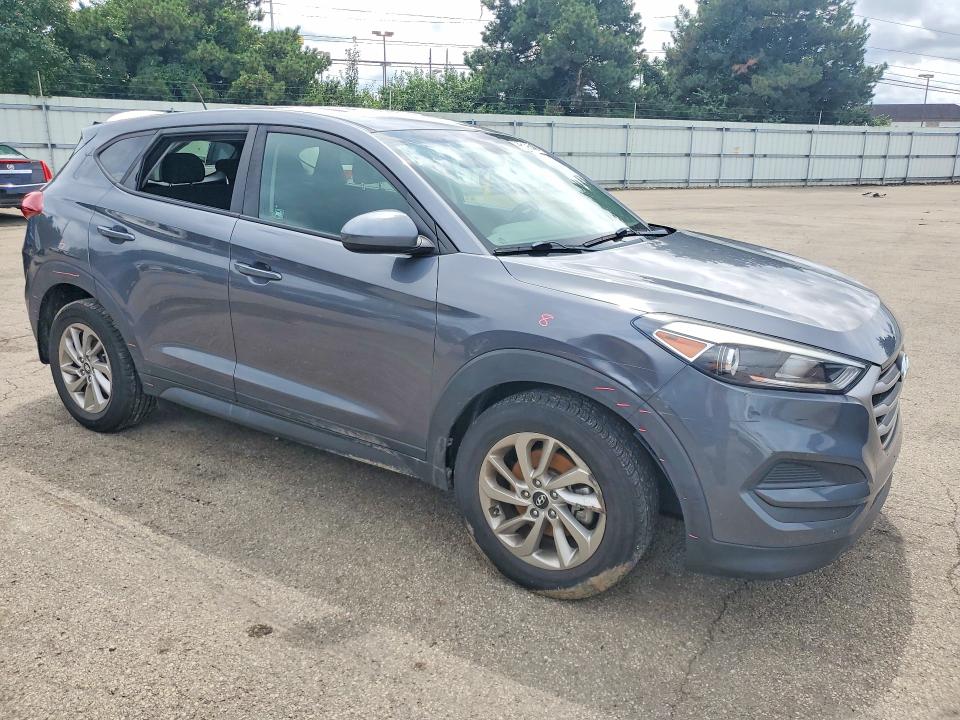 Photo 4 from auction – 2017 HYUNDAI TUCSON with VIN KM8J23A41HU567139