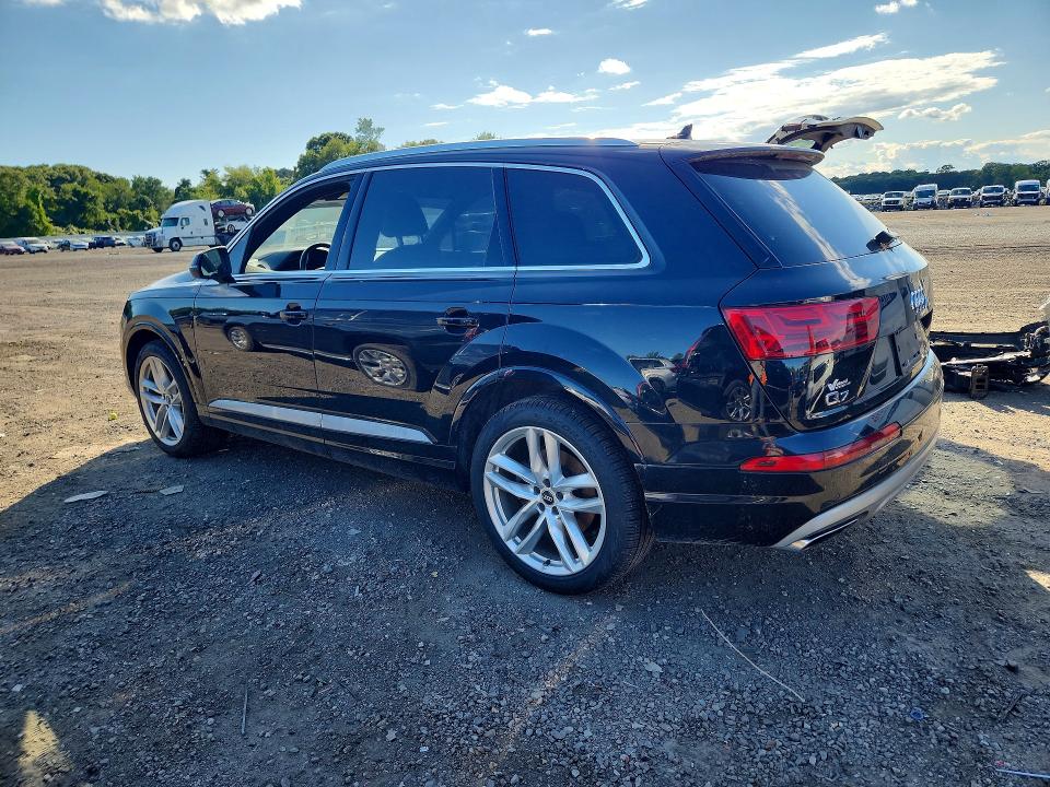Photo 2 from auction – 2017 AUDI Q7 with VIN WA1VAAF74HD024278