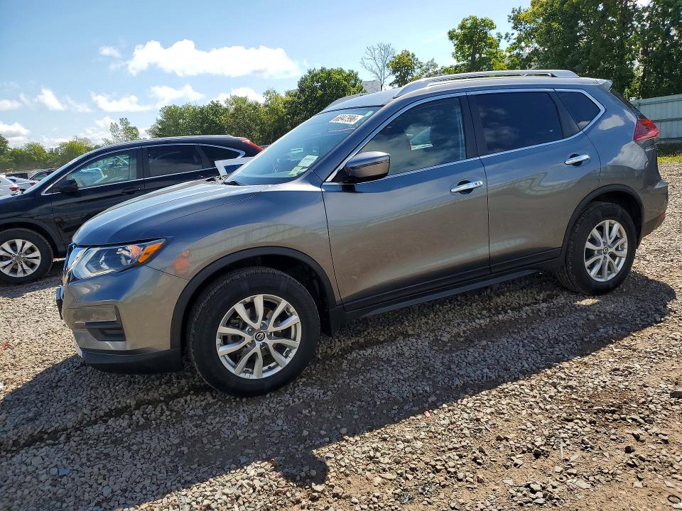 NISSAN ROGUE 2018 with VIN KNMAT2MV1JP617980 - Photo from auction