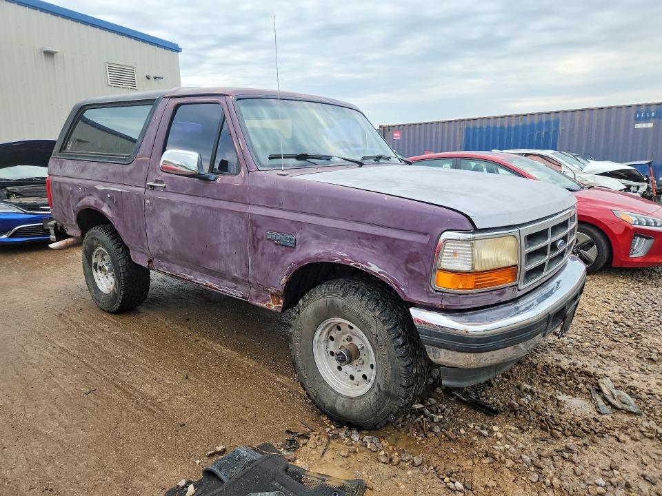 Photo 4 from auction – 1996 FORD BRONCO with VIN 1FMEU15H5TLB72960