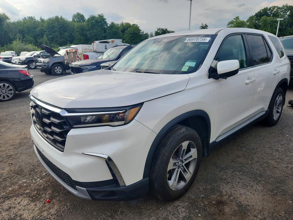 HONDA PILOT 2023 con VIN 5FNYG2H50PB010954 - Foto de la subasta