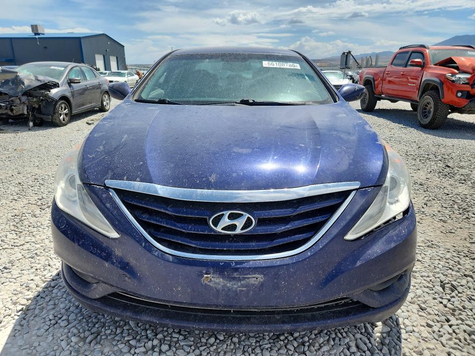 Photo 5 from auction – 2012 HYUNDAI SONATA with VIN 5NPEB4AC3CH393483