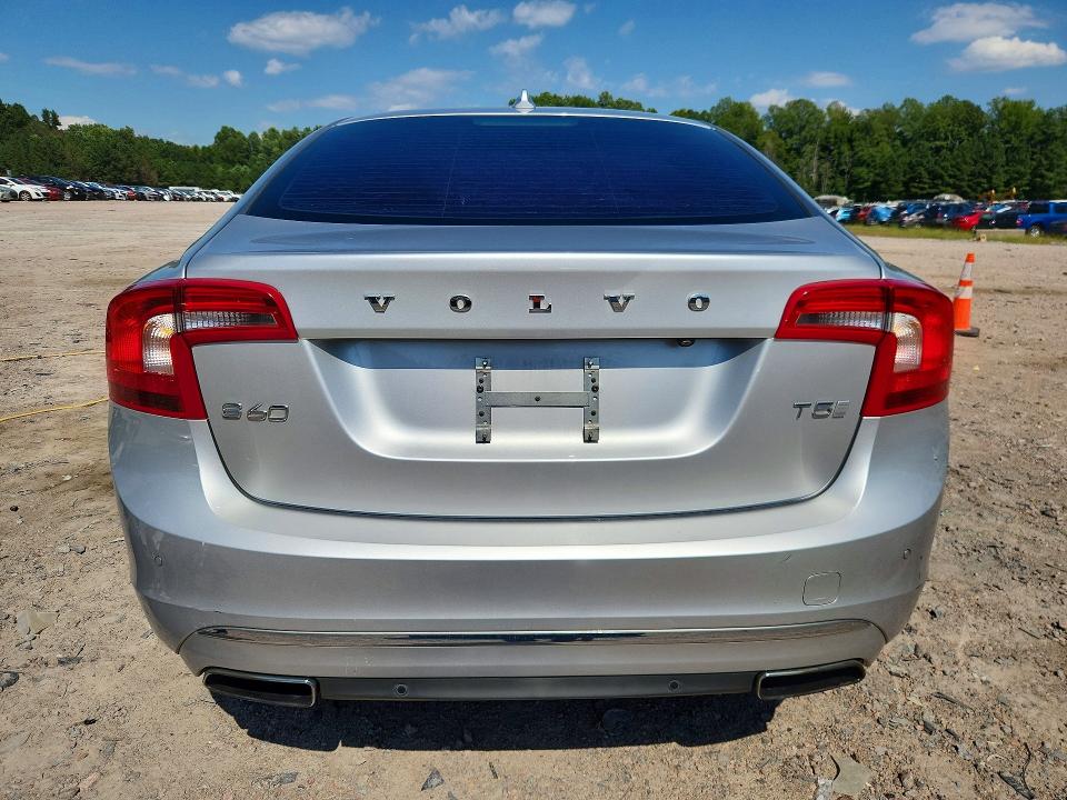 Photo 6 from auction – 2016 VOLVO S60 with VIN LYV402FM5GB108098