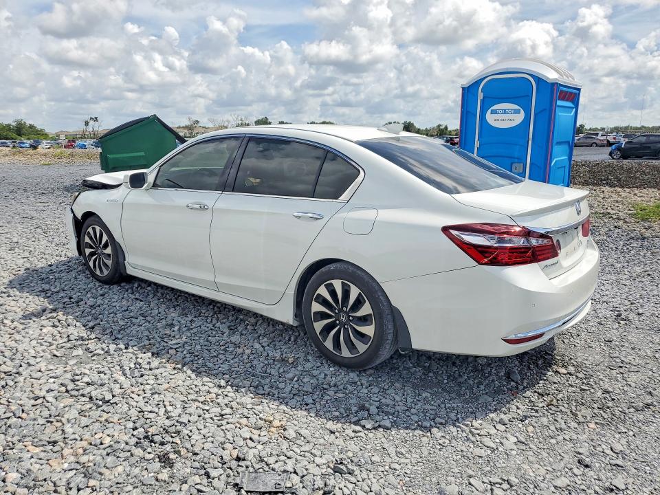 Photo 2 from auction – 2017 HONDA ACCORD with VIN JHMCR6F7XHC005287