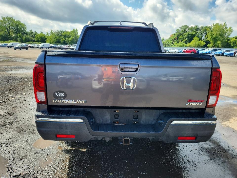 Photo 6 from auction – 2017 HONDA RIDGELINE with VIN 5FPYK3F51HB002488