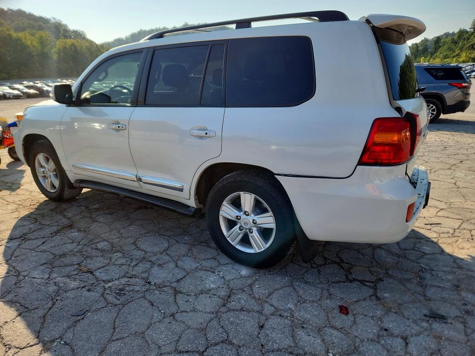 Photo 2 from auction – 2015 TOYOTA LAND CRUISER with VIN JTMHY7AJ3F4030851