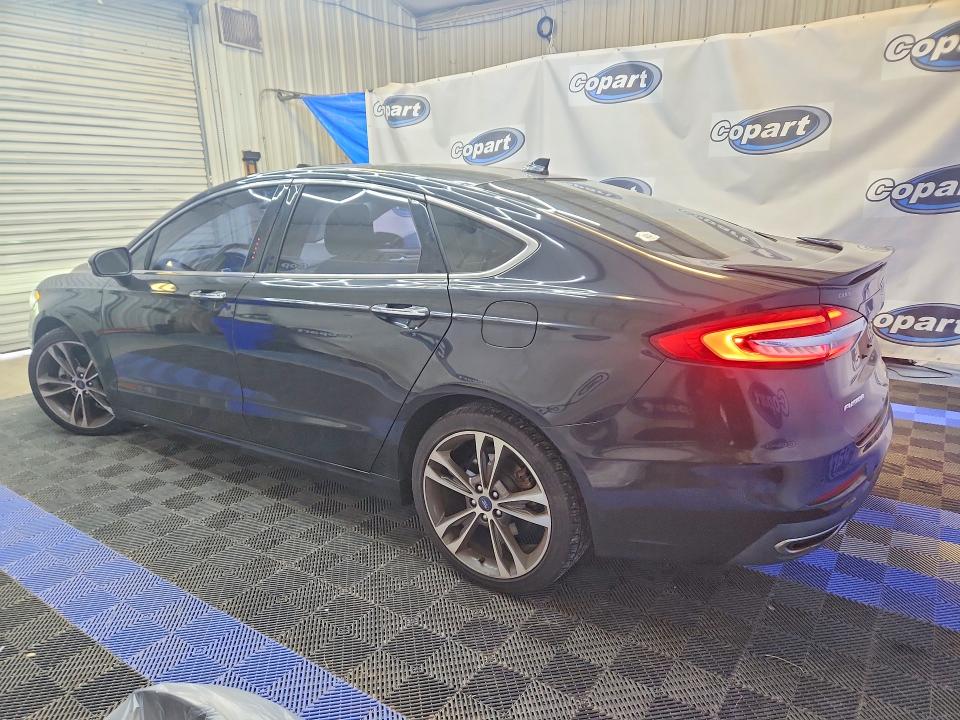 Photo 2 from auction – 2019 FORD FUSION with VIN 3FA6P0D98KR186989