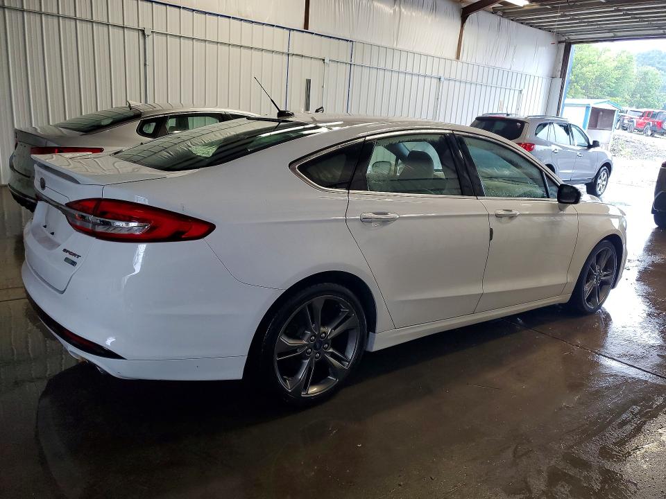 Photo 3 from auction – 2017 FORD FUSION with VIN 3FA6P0VP8HR203487