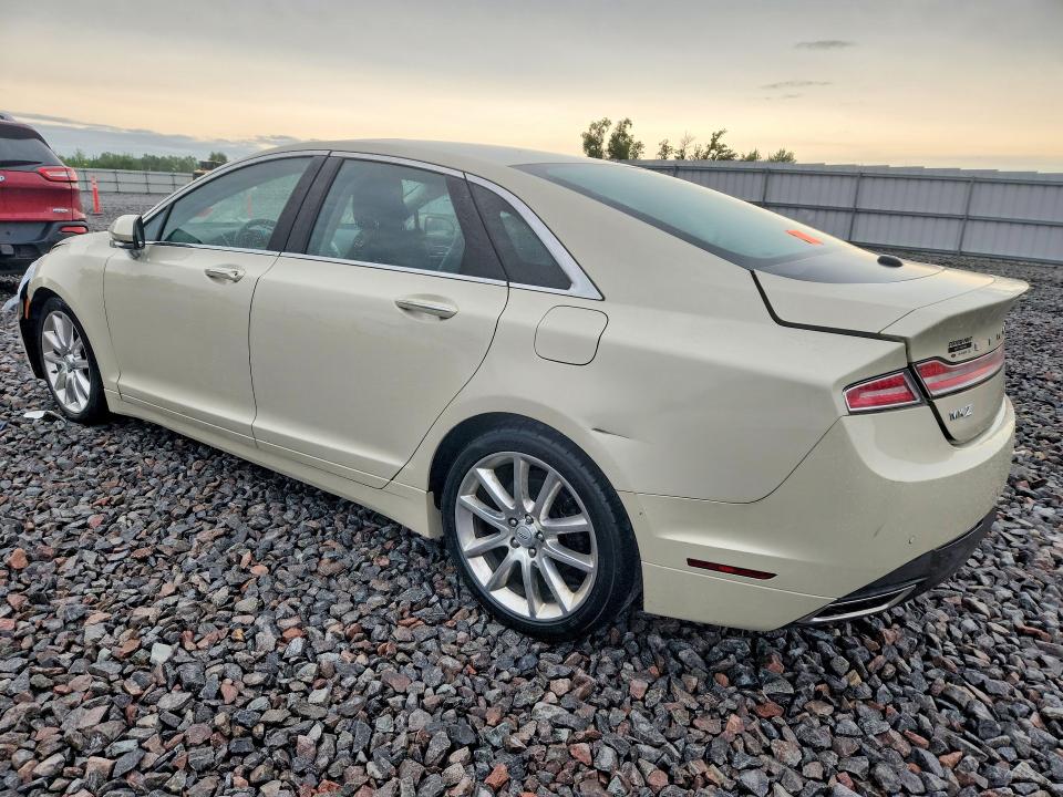 Photo 2 from auction – 2016 LINCOLN MKZ with VIN 3LN6L2LU3GR630371