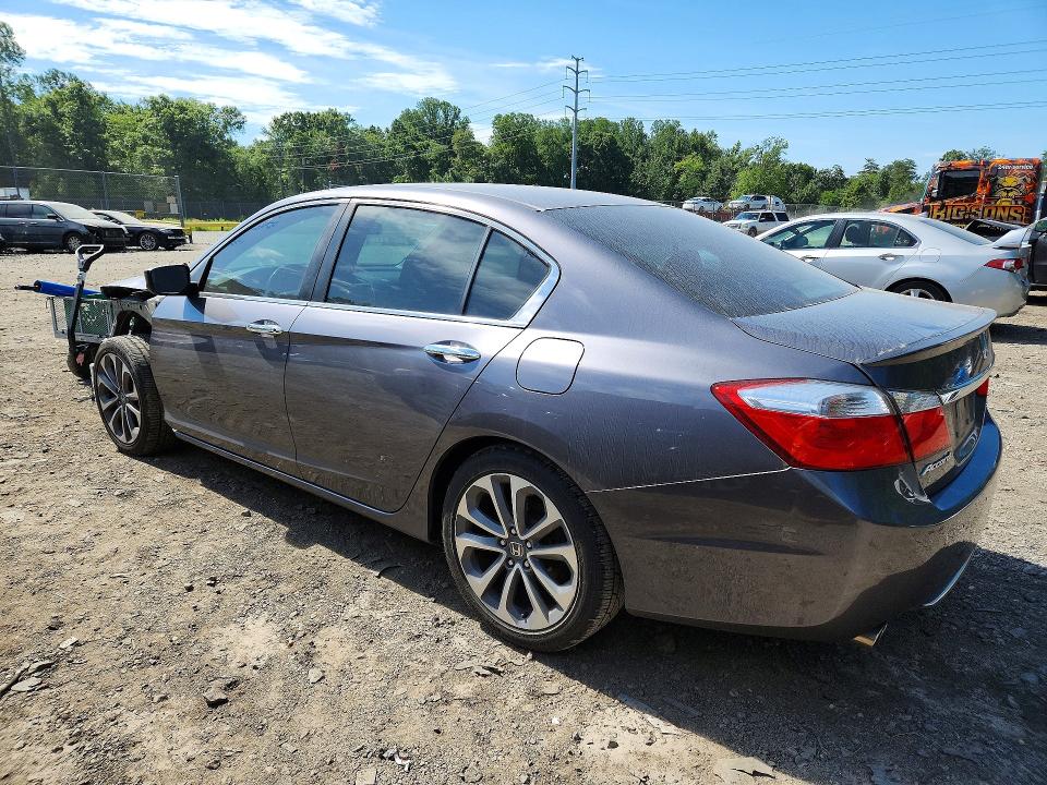 Photo 2 from auction – 2015 HONDA ACCORD with VIN 1HGCR2F53FA234297