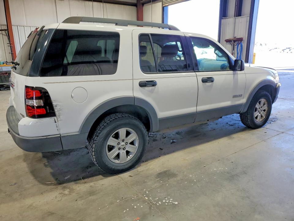 Photo 3 from auction – 2006 FORD EXPLORER with VIN 1FMEU73E36UB30345