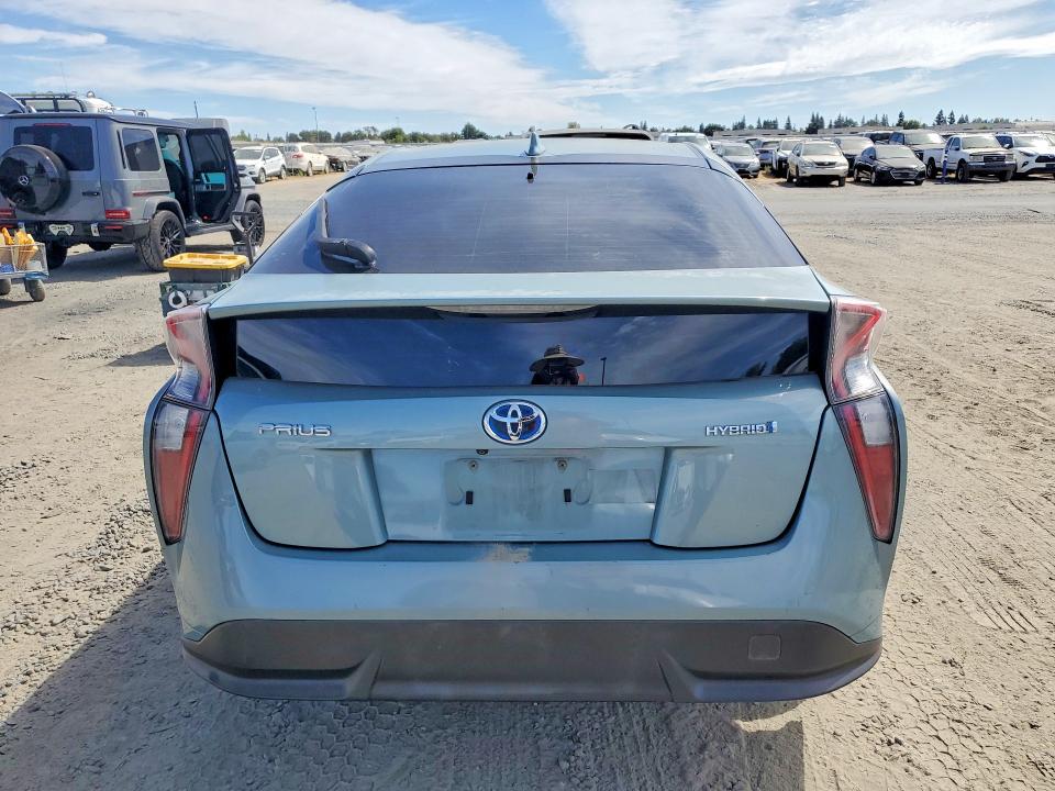 Photo 6 from auction – 2016 TOYOTA PRIUS with VIN JTDKARFU5G3018877